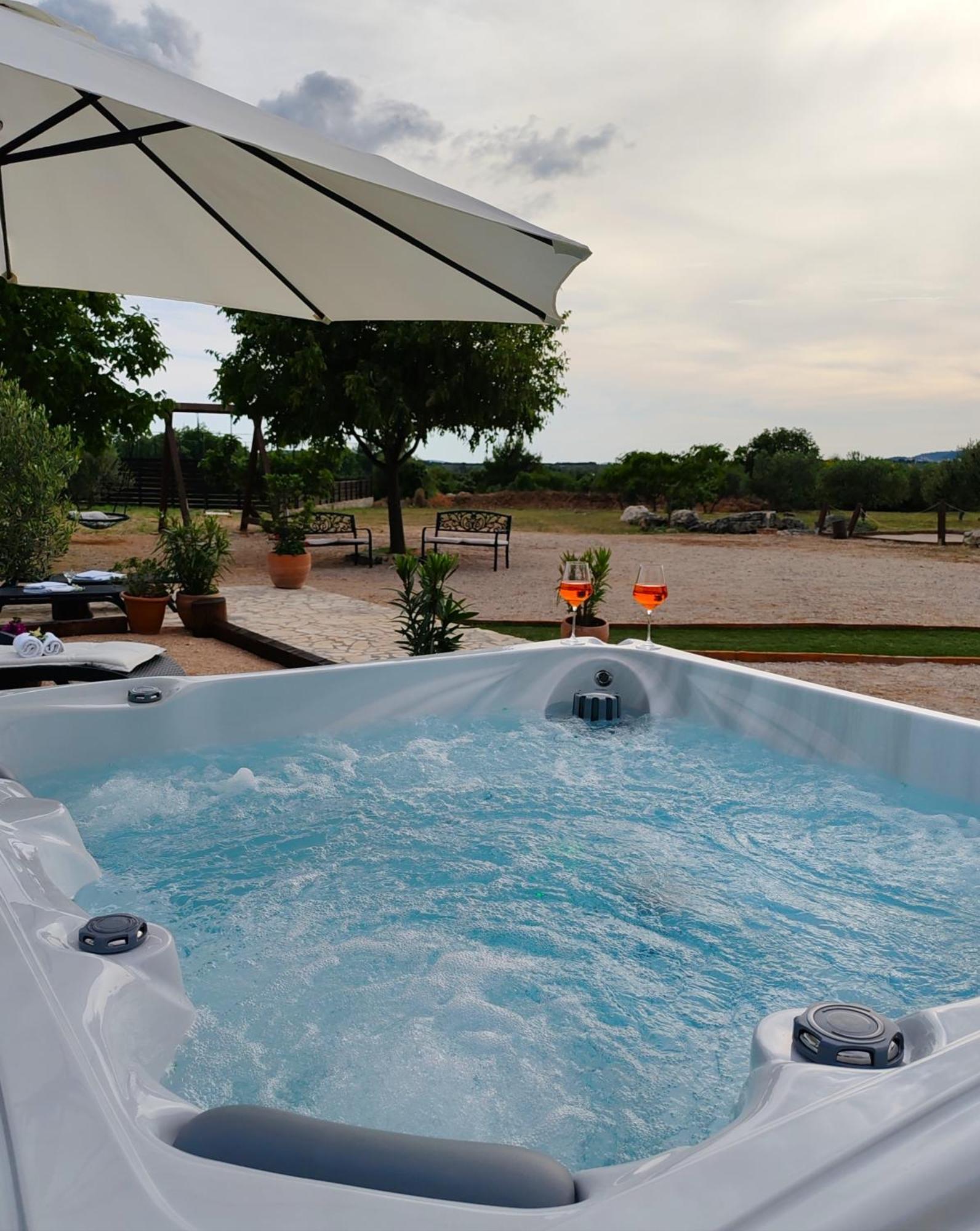 Holiday Home Juli With Jacuzzi Šibenik Extérieur photo