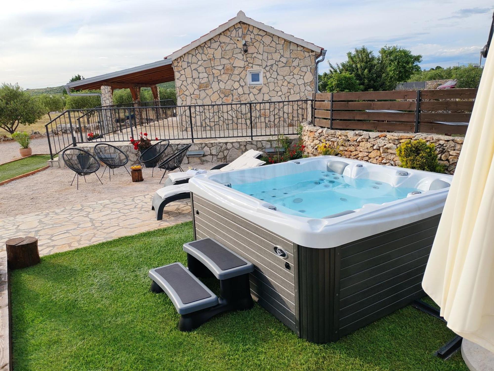 Holiday Home Juli With Jacuzzi Šibenik Extérieur photo