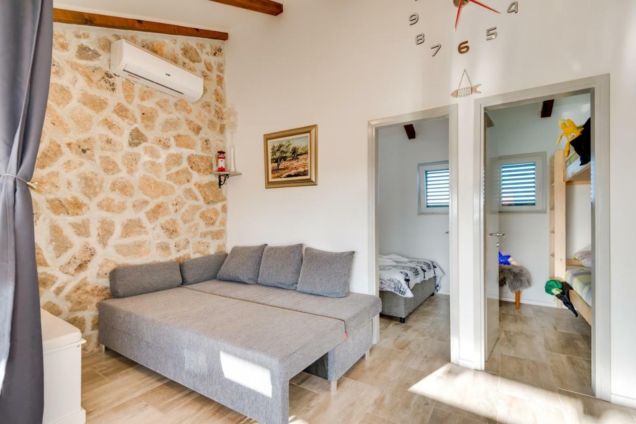 Holiday Home Juli With Jacuzzi Šibenik Extérieur photo
